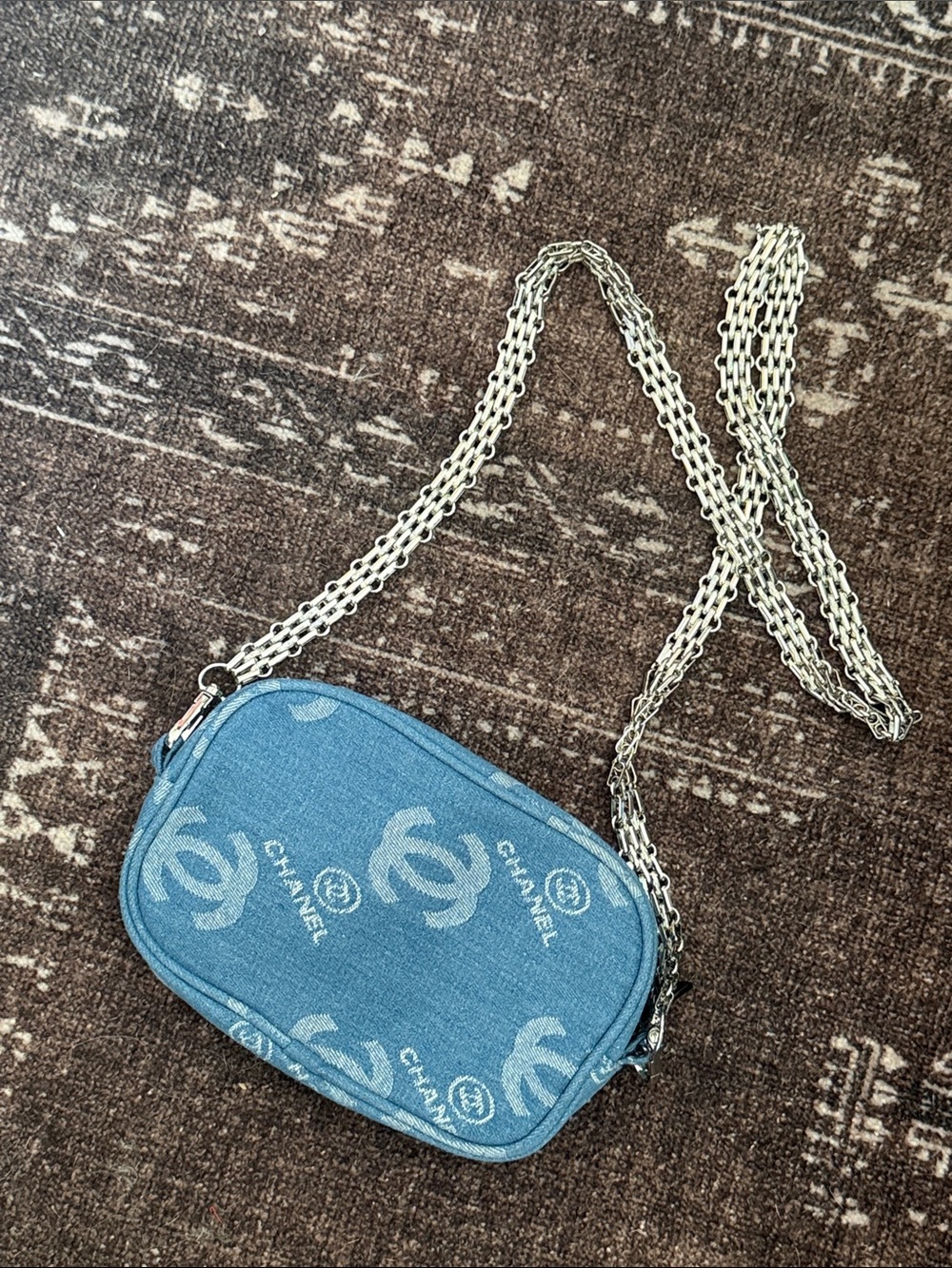 GWP-CHANEL Light Blue Denim CC Logo Chain Crossbody Bag